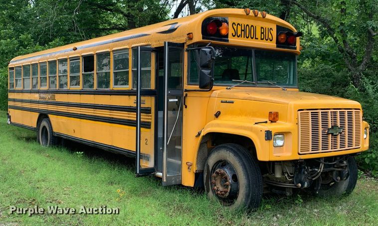 image for item LH9693 2000 Blue Bird CV20  school bus