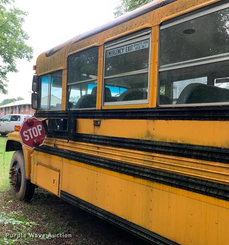 image for item LH9693 2000 Blue Bird CV20  school bus