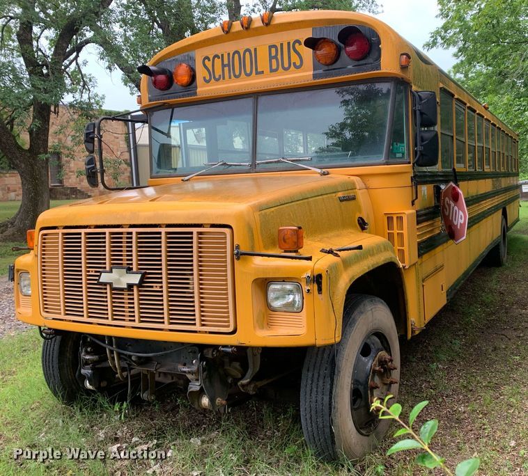 image for item LH9693 2000 Blue Bird CV20  school bus