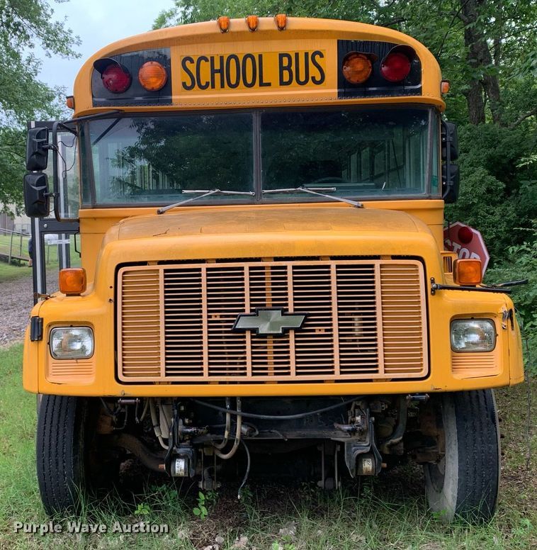 image for item LH9693 2000 Blue Bird CV20  school bus