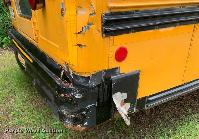 image for item LH9693 2000 Blue Bird CV20  school bus