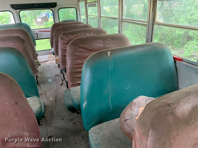 image for item LH9693 2000 Blue Bird CV20  school bus