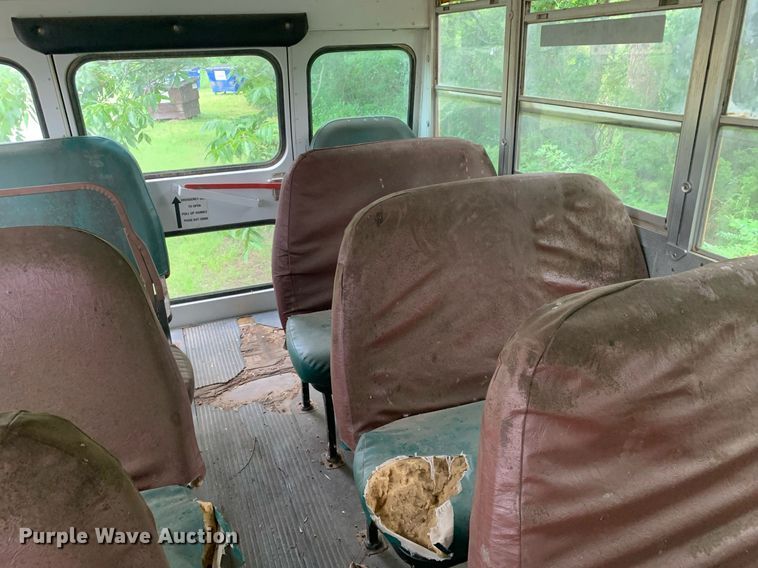 image for item LH9693 2000 Blue Bird CV20  school bus