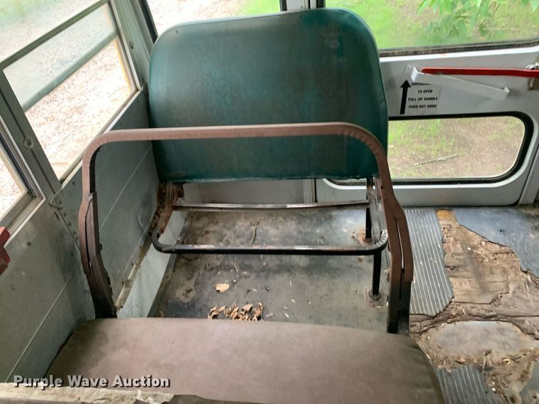 image for item LH9693 2000 Blue Bird CV20  school bus