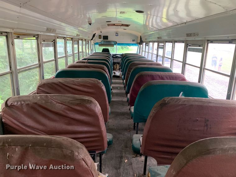 image for item LH9693 2000 Blue Bird CV20  school bus