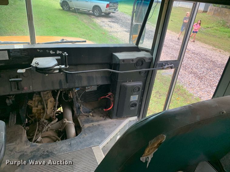 image for item LH9693 2000 Blue Bird CV20  school bus