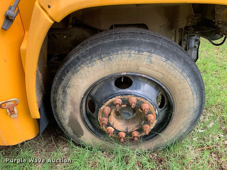 image for item LH9693 2000 Blue Bird CV20  school bus