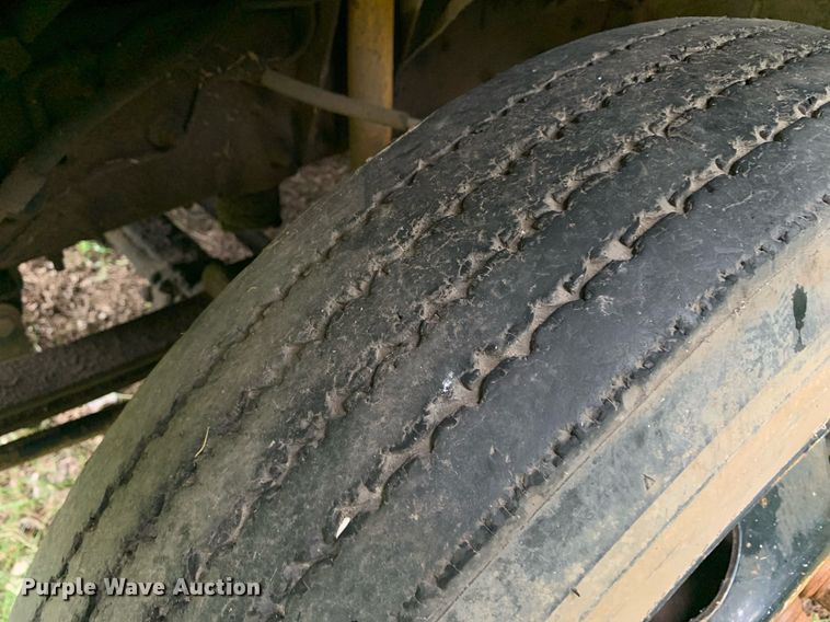 image for item LH9693 2000 Blue Bird CV20  school bus