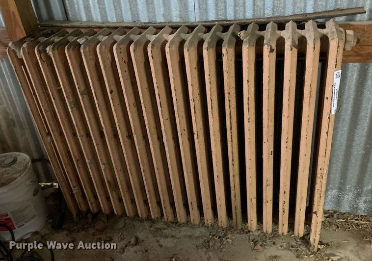 image for item LH9695 Radiator wall heater