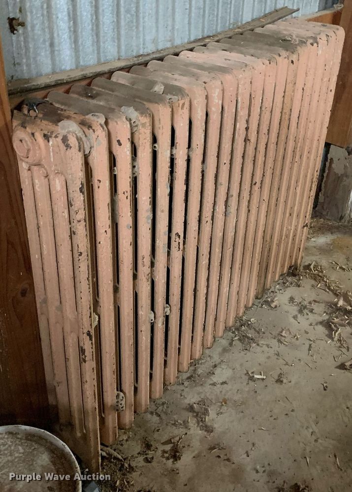 image for item LH9695 Radiator wall heater