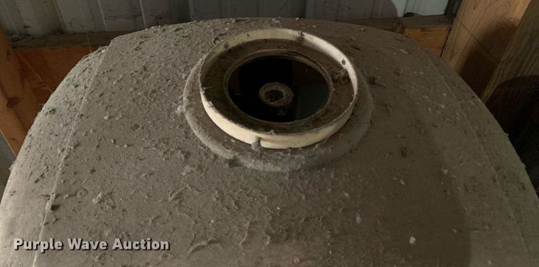 image for item LH9697 Sinclair H-C  fuel pump