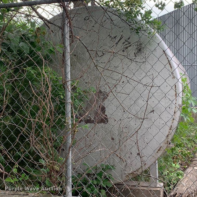 image for item LH9699 Fuel tank