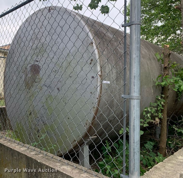 image for item LH9699 Fuel tank