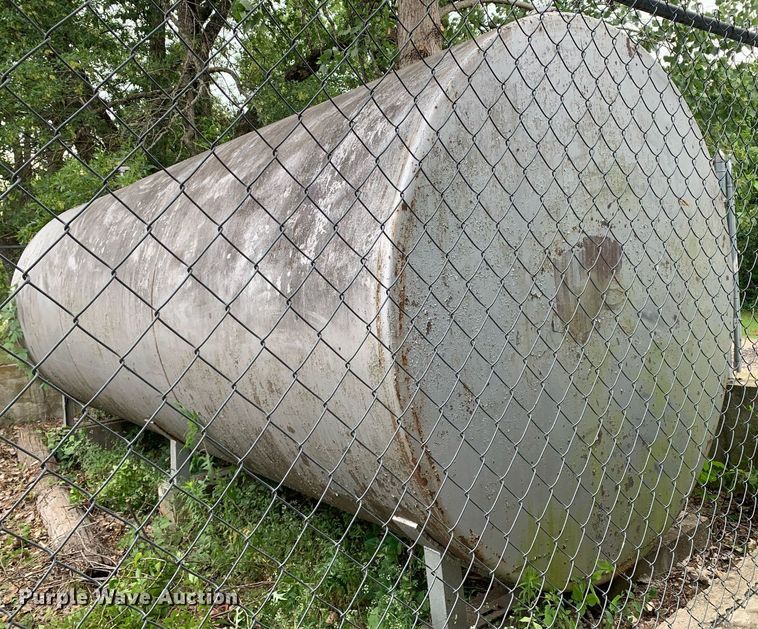 image for item LH9699 Fuel tank