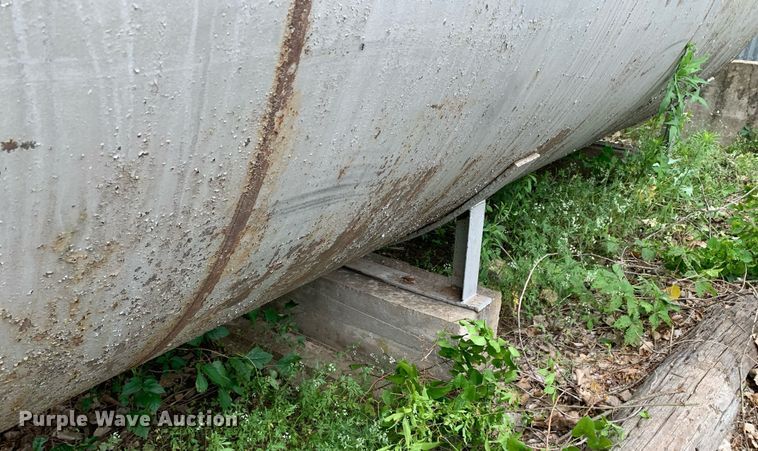 image for item LH9699 Fuel tank