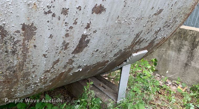 image for item LH9699 Fuel tank