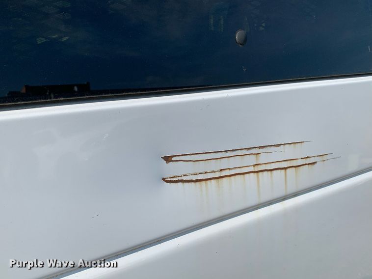 image for item LH9700 2002 Ford E350 Super Duty  van