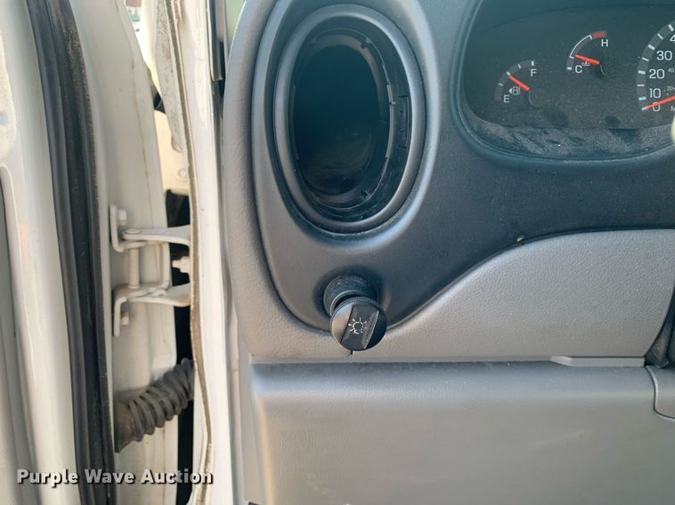 image for item LH9700 2002 Ford E350 Super Duty  van