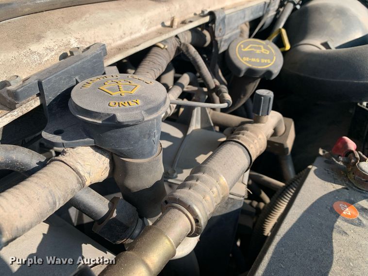 image for item LH9700 2002 Ford E350 Super Duty  van