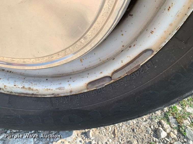 image for item LH9700 2002 Ford E350 Super Duty  van