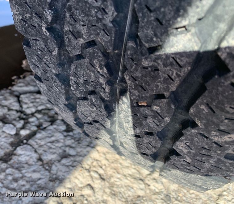 image for item LH9700 2002 Ford E350 Super Duty  van