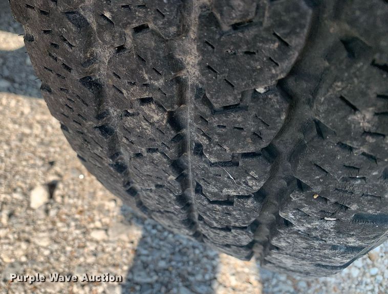 image for item LH9700 2002 Ford E350 Super Duty  van