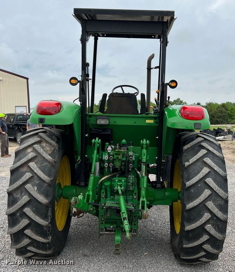 image for item LI9711 2006 John Deere 6615  MFWD tractor