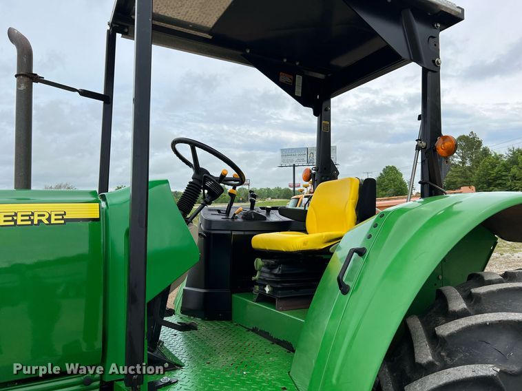 image for item LI9711 2006 John Deere 6615  MFWD tractor