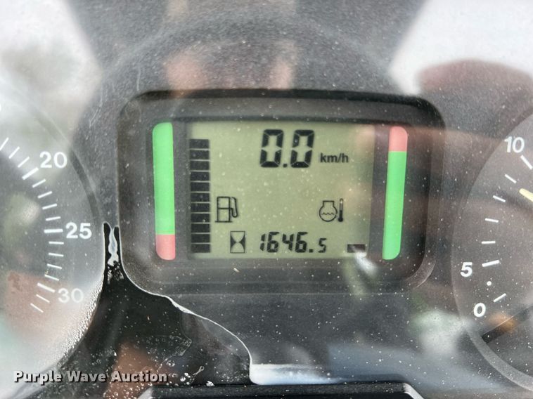 image for item LI9711 2006 John Deere 6615  MFWD tractor