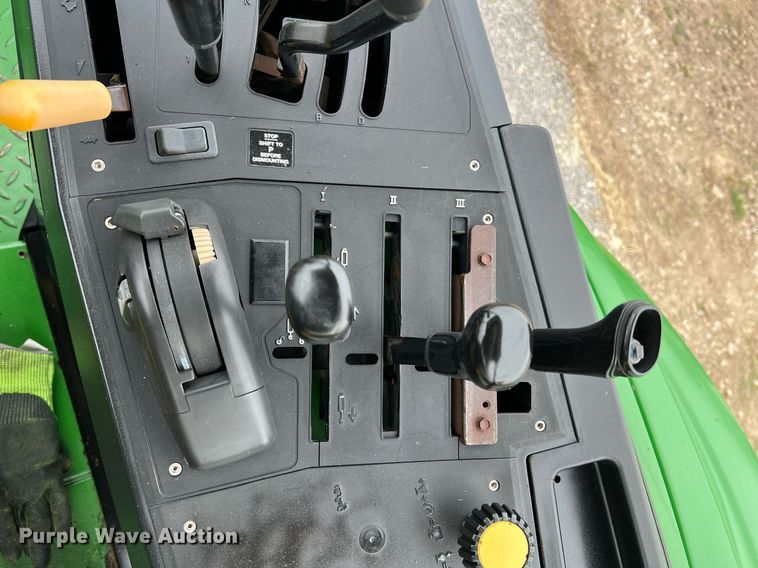 image for item LI9711 2006 John Deere 6615  MFWD tractor