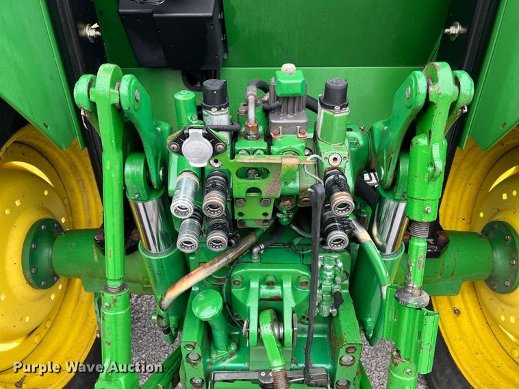 image for item LI9711 2006 John Deere 6615  MFWD tractor