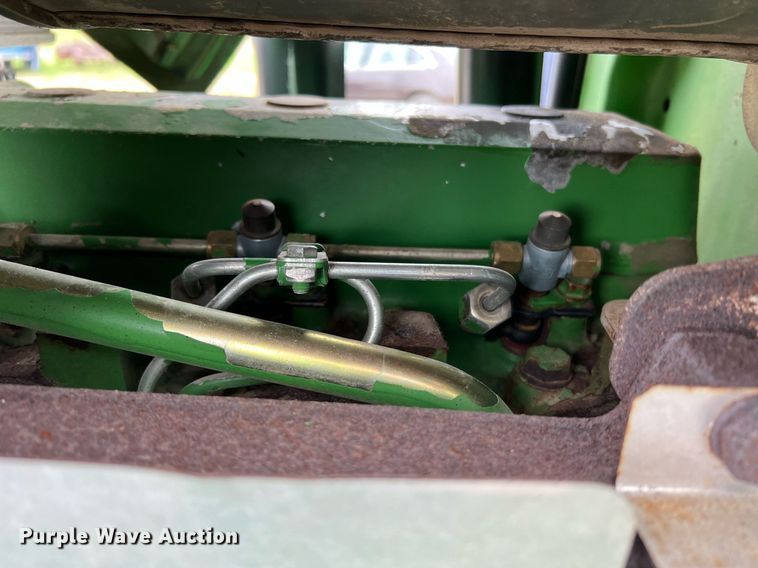 image for item LI9711 2006 John Deere 6615  MFWD tractor