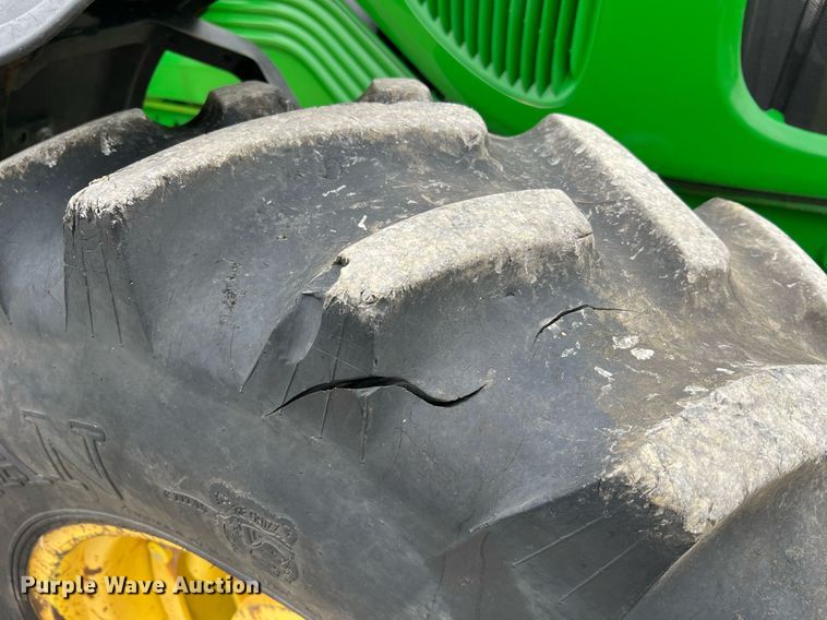 image for item LI9711 2006 John Deere 6615  MFWD tractor