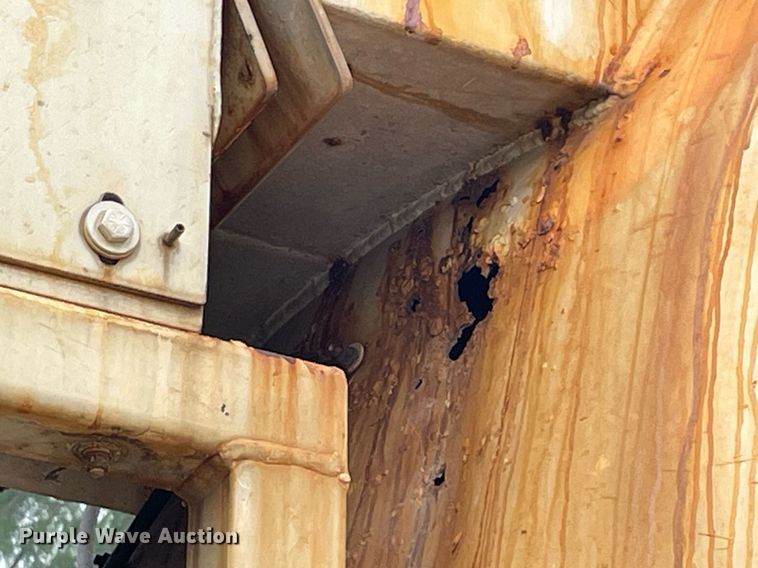 image for item LJ9771 1993 Ford LN8000  sewer jetter truck