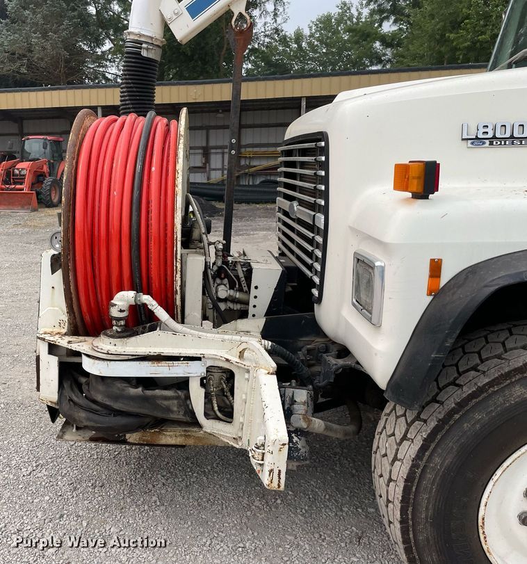 image for item LJ9771 1993 Ford LN8000  sewer jetter truck
