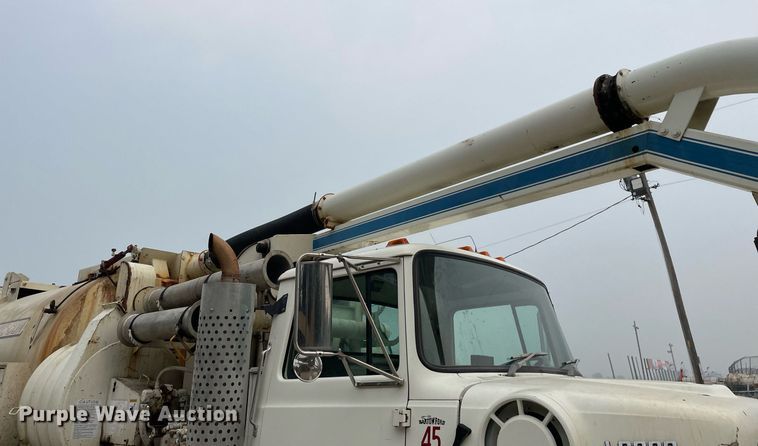 image for item LJ9771 1993 Ford LN8000  sewer jetter truck
