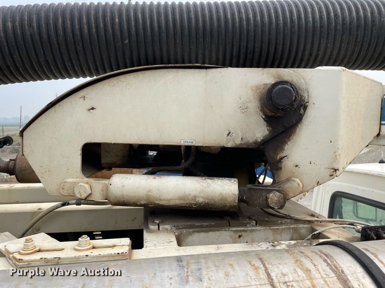 image for item LJ9771 1993 Ford LN8000  sewer jetter truck