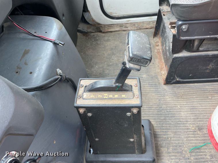 image for item LJ9771 1993 Ford LN8000  sewer jetter truck