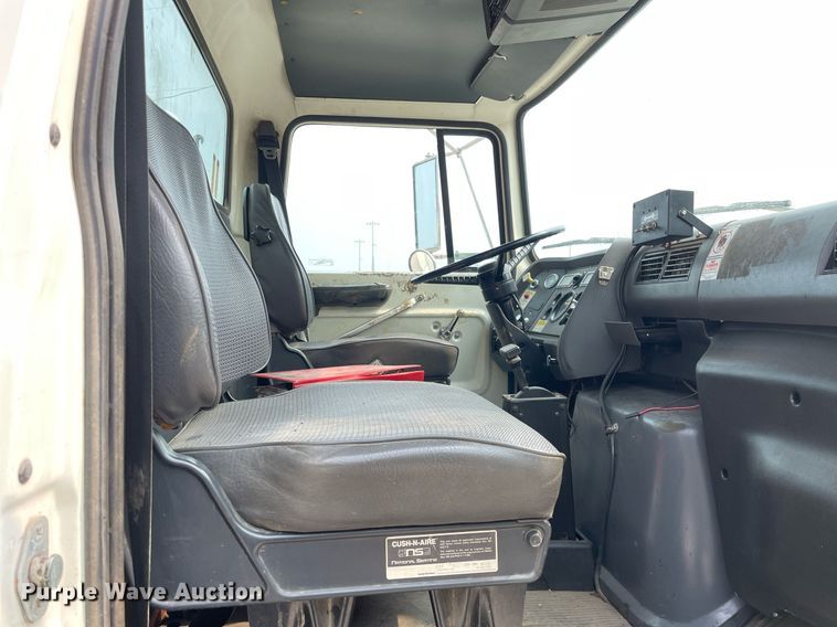 image for item LJ9771 1993 Ford LN8000  sewer jetter truck