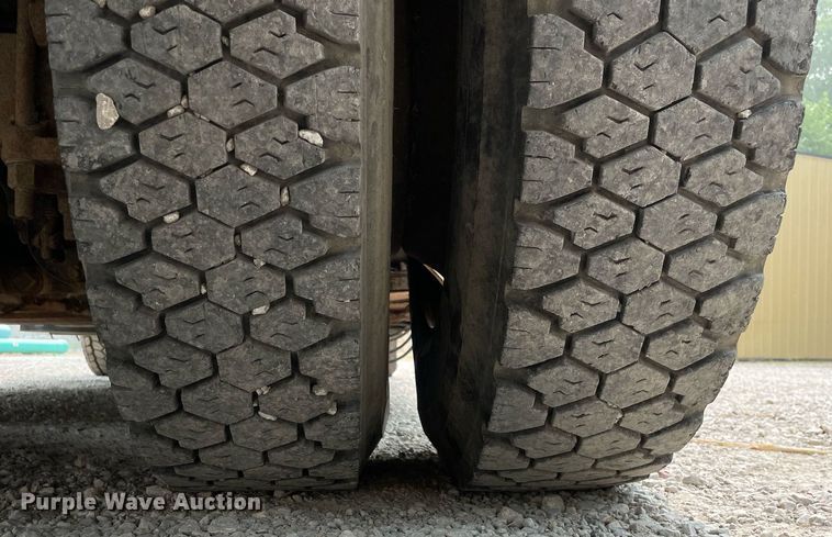 image for item LJ9771 1993 Ford LN8000  sewer jetter truck