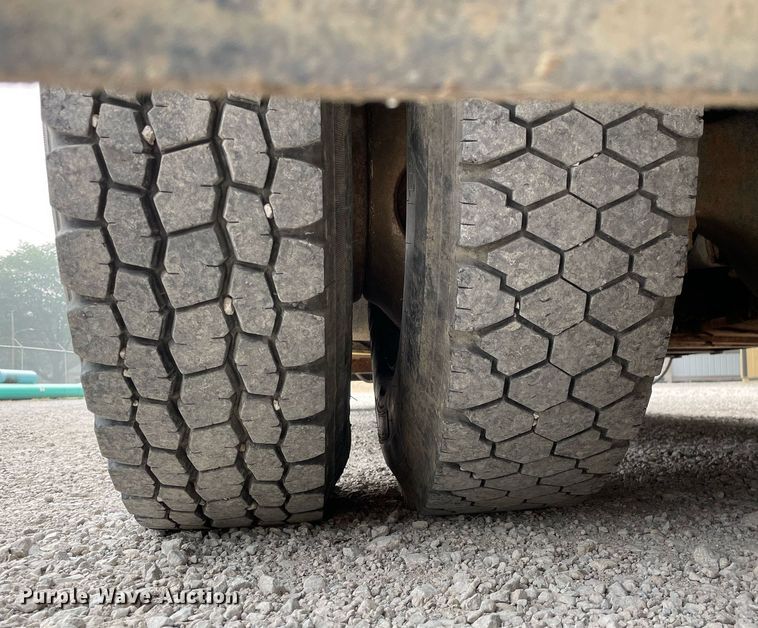 image for item LJ9771 1993 Ford LN8000  sewer jetter truck