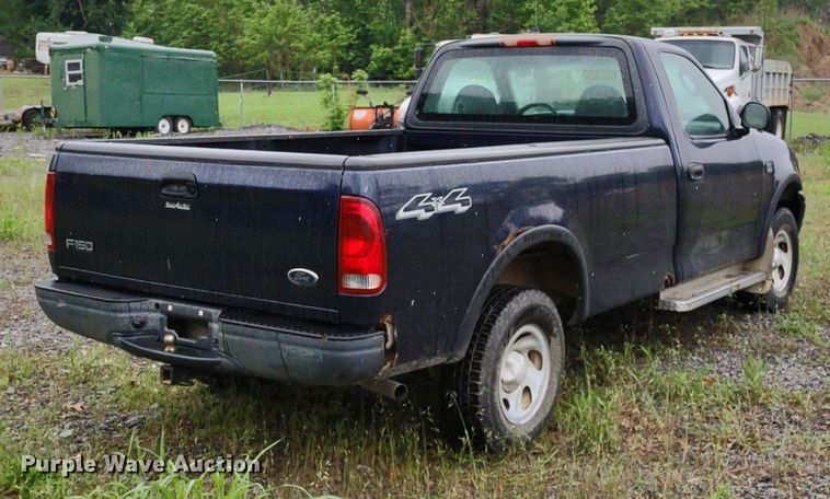 image for item LL9188 2003 Ford F150 XL  pickup truck