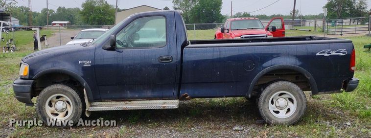 image for item LL9188 2003 Ford F150 XL  pickup truck