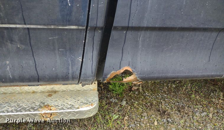 image for item LL9188 2003 Ford F150 XL  pickup truck