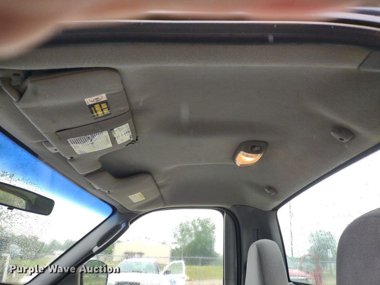 image for item LL9188 2003 Ford F150 XL  pickup truck