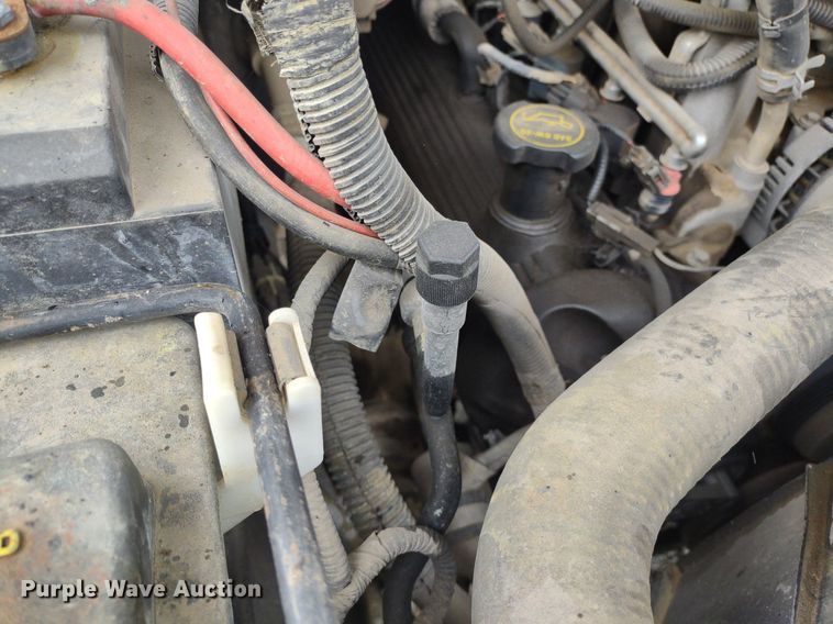 image for item LL9188 2003 Ford F150 XL  pickup truck