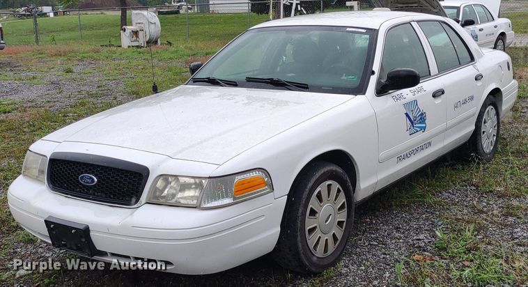 image for item LL9189 2007 Ford Crown Victoria Police Interceptor