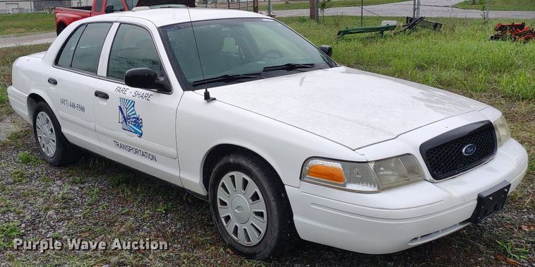 image for item LL9189 2007 Ford Crown Victoria Police Interceptor