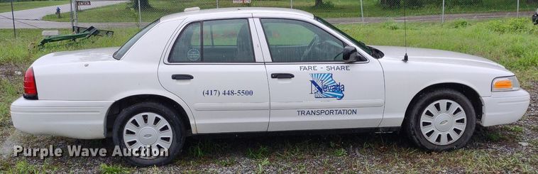 image for item LL9189 2007 Ford Crown Victoria Police Interceptor