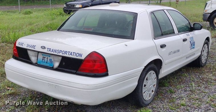image for item LL9189 2007 Ford Crown Victoria Police Interceptor